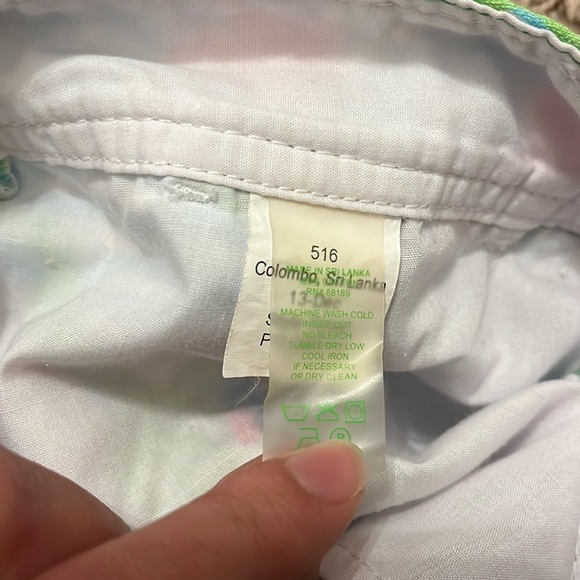 Lilly Pulitzer Buttercup short - Picture 4 of 4